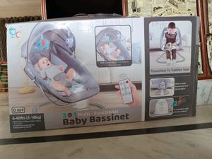 5 Point Safety Electric Swing Baby Bassinet+ Music