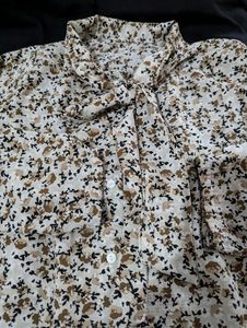 XS Cream Top