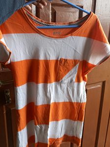 Brand..Kanva    Size.. L But Fits To 30 Bust ... Used For Only 2 Times So Condition Is Good..