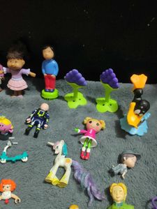 33 Set Miniature Toys