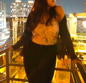 MAGRE Floral Print Top with Back Tie Up