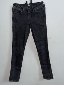 Black Levi&#39;s Jeans