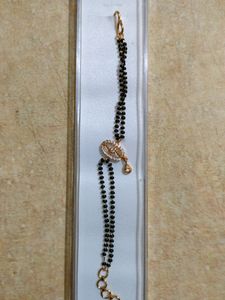 Beautiful Hand Mangalsutra
