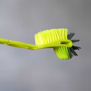 toilet cleaning brush