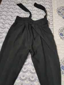 Stretcheble Pant With Belt Attached