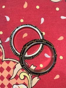 Elegant Black &amp; Gold Bangle Set