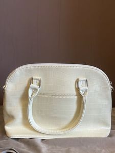 Lino Perros Hang bag