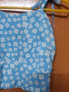 Floral Tie-Strap Crop Top