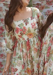 Floral summer dress 🌼