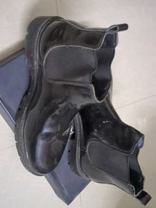 Black Chelsea Boots