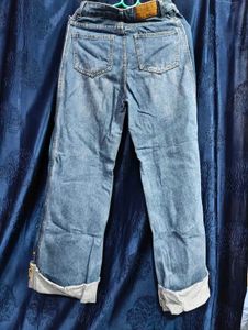 Wide Leg Cuffed Jeans