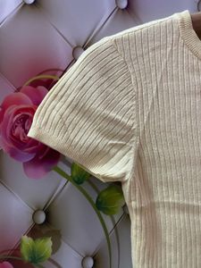 H&amp;M Divided Ribbed Crop Top