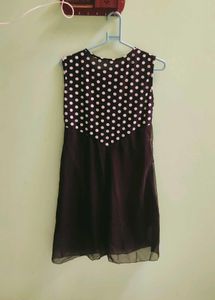New Unused Sleeveless Top For Women