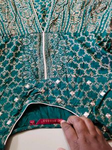 Beautiful 😍 Green 💚 ethnic gown