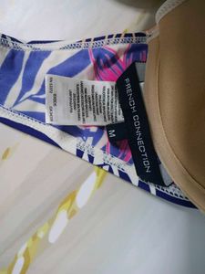 (939)Floral Bikini Top