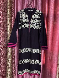 Embroidered Detail Knit Dress