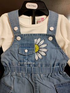 Cute Denim Daisy Outfit
