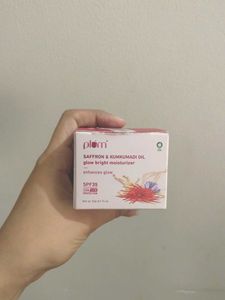 Plum Glow Bright Moisturizer