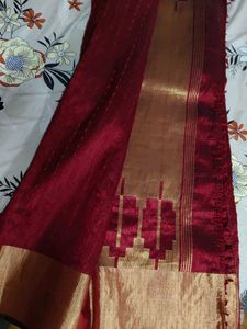 Elegant Maroon Saree (women's)