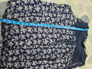 Beautiful sleevless Blue cotton top in xl for wome