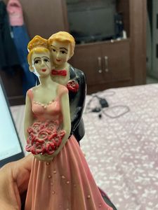 Cute couple showpiece