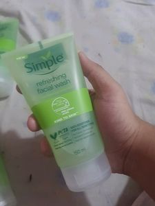 Simple  Refreshing Facial Wash