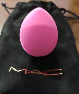 Mac Beauty Blender With Pouch