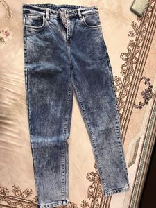 Blue Faded Jeans