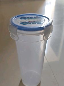Look &amp; Lock Container