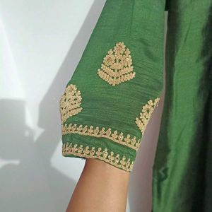 Elegant Green Embroidered Kurta