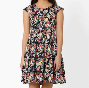 Floral Flare Pleated Dress