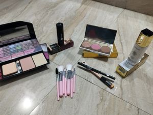 Pack Of 6 Branded Makeup Product Combo