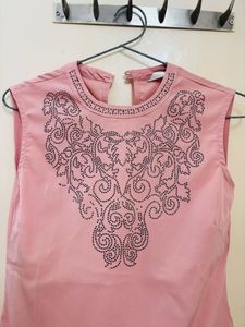 Max Sleeveless Top
