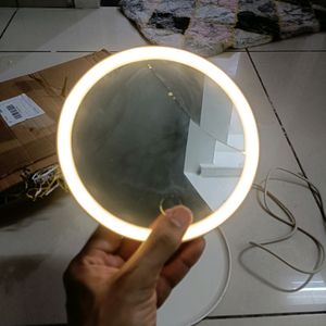 Makeup mirror