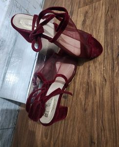 Beautiful  Heel 👠