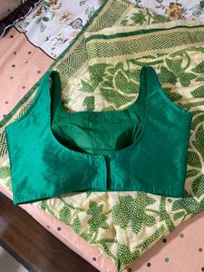 Saree With Blouse