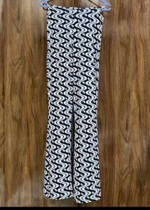 Patterned Black &amp; White Skinny Leggings