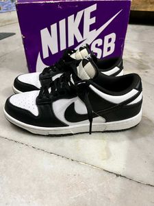 NIKE PANDA DUNKS UK 7 (41)