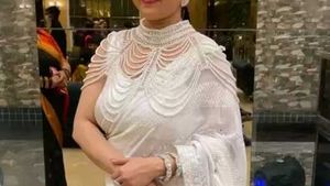 Saree With Poncho