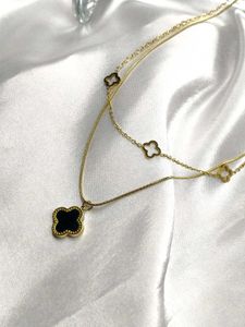 Clover Pendant Layered Necklace