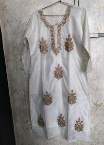 Straight Fit White Kurta With Golden Embroidery