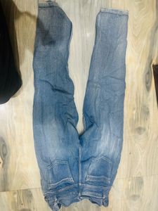 Jeans With Belt