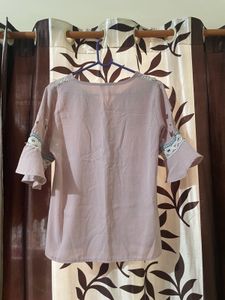 Designed Neck And Hand Top With Front Knot