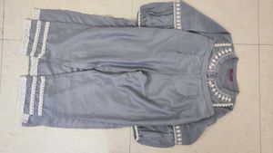 Elegant Grey Kurta with Lace Detail