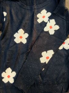 Floral Sweater 🌷🛍️