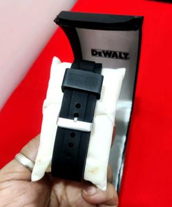🆕DeWalt Guaranteed Tough Watch💥