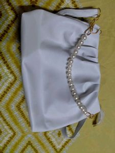 Cute Pearl Handbag🤍✨