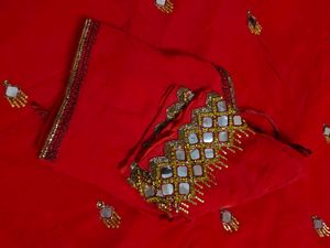 Red pure goreagette saree. with Mirror Work 😍