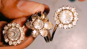5 Combo Rhinestone Ring Set
