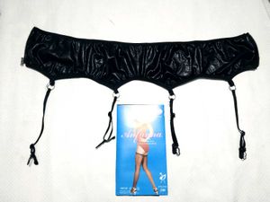(823) Fix Leather Stockings Set 30